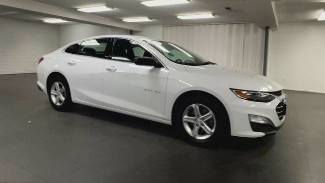 chevrolet malibu 2019 1G1ZC5ST2KF208117 image chevrolet malibu 2019 1G1ZC5ST2KF208117 image