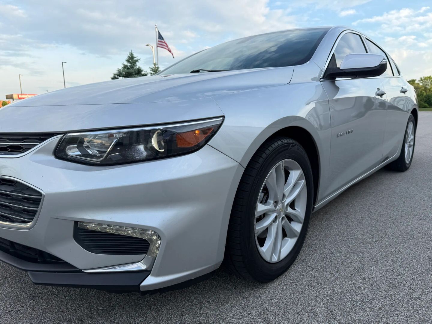 chevrolet malibu 2018 1G1ZD5ST1JF168530 image chevrolet malibu 2018 1G1ZD5ST1JF168530 image
