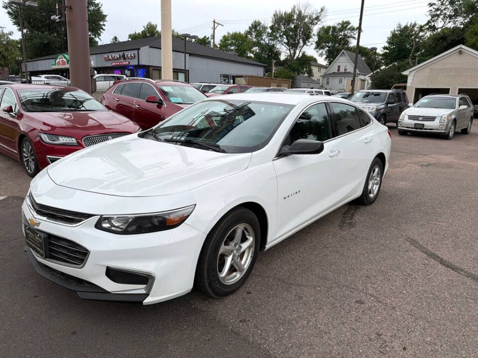 chevrolet malibu 2018 1G1ZC5STXJF215721 image chevrolet malibu 2018 1G1ZC5STXJF215721 image