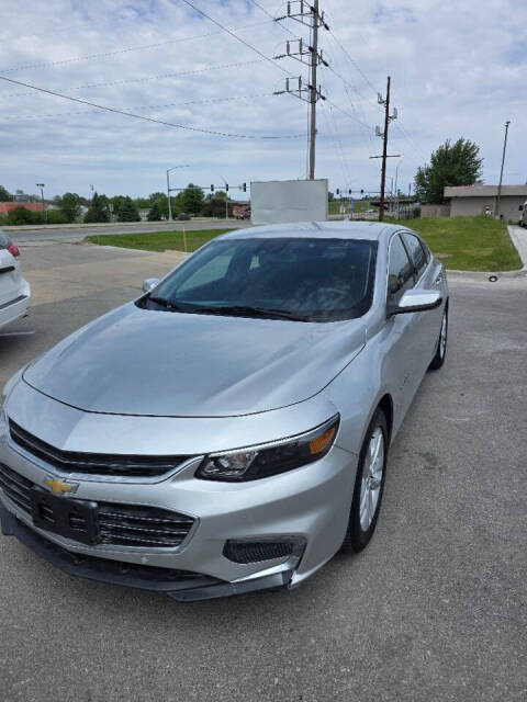 chevrolet malibu 2018 1G1ZD5ST7JF187681 image chevrolet malibu 2018 1G1ZD5ST7JF187681 image