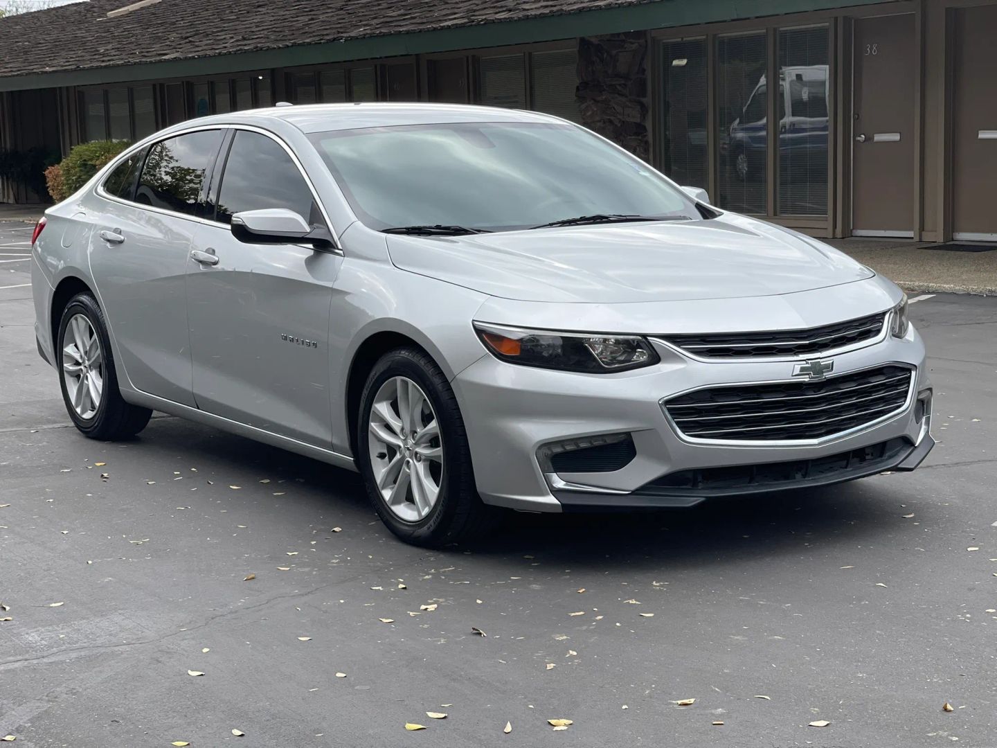 chevrolet malibu 2018 1G1ZD5ST0JF137365 image chevrolet malibu 2018 1G1ZD5ST0JF137365 image