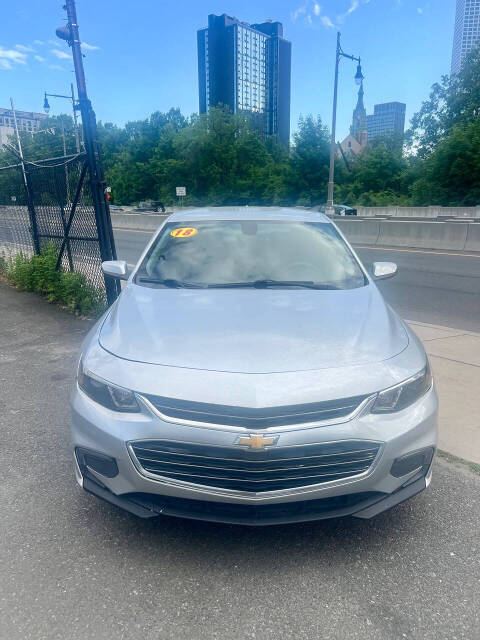 chevrolet malibu 2018 1G1ZD5ST5JF243519 image chevrolet malibu 2018 1G1ZD5ST5JF243519 image
