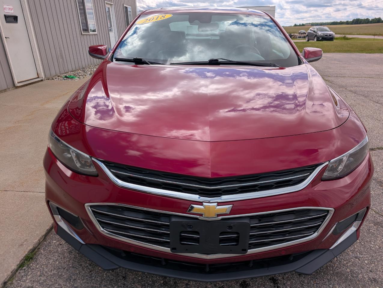 chevrolet malibu 2018 1G1ZD5ST5JF109657 image chevrolet malibu 2018 1G1ZD5ST5JF109657 image