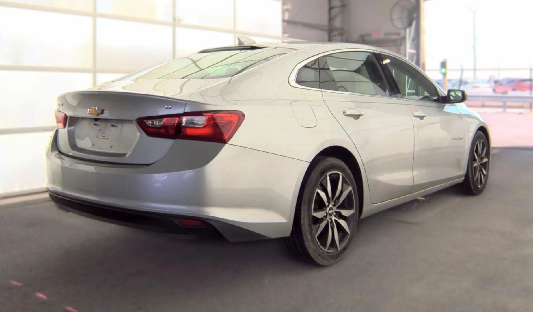 chevrolet malibu 2018 1G1ZD5ST5JF281879 image chevrolet malibu 2018 1G1ZD5ST5JF281879 image
