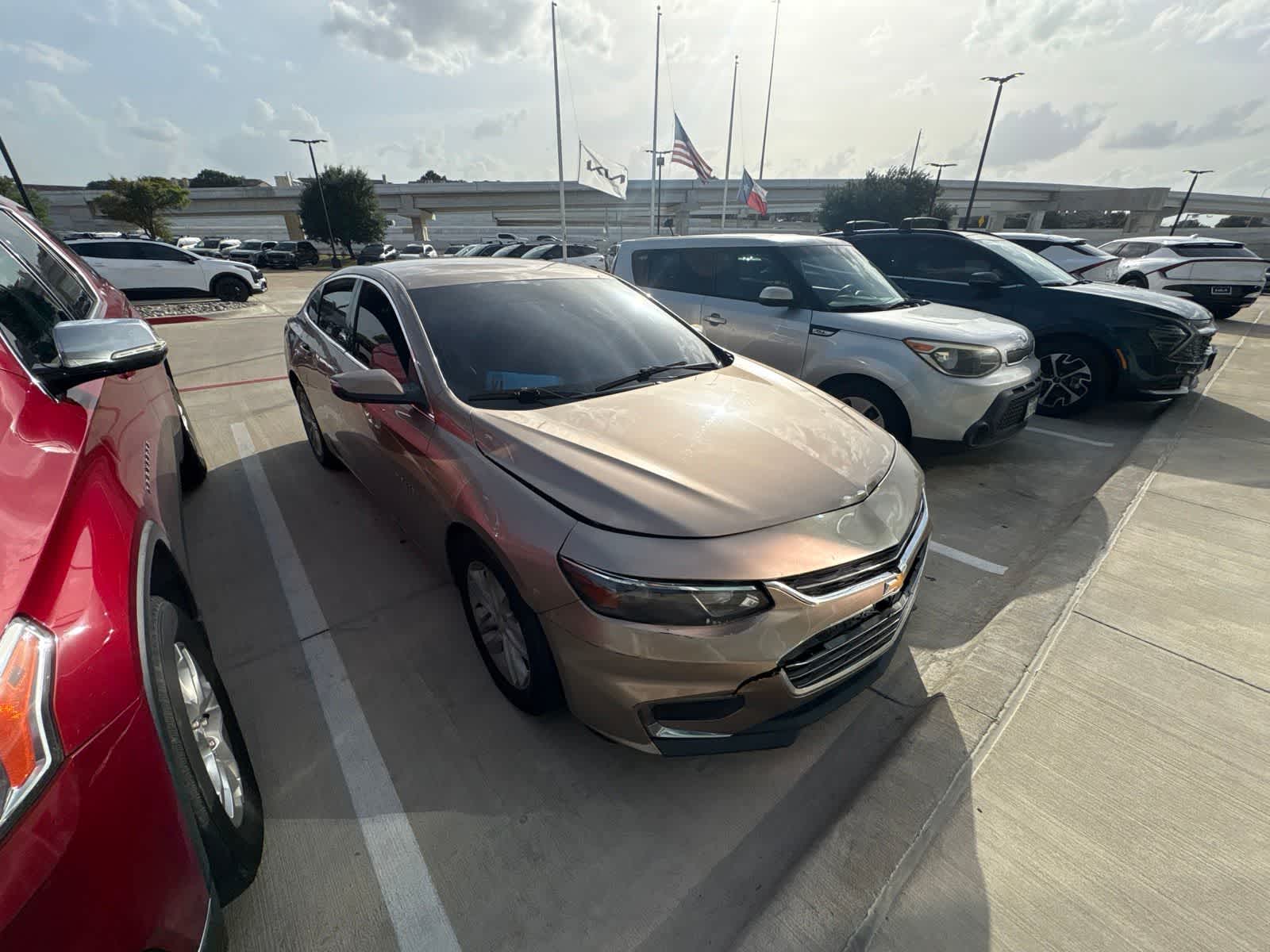 chevrolet malibu 2018 1G1ZD5ST4JF226890 image chevrolet malibu 2018 1G1ZD5ST4JF226890 image