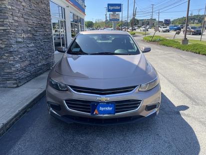 chevrolet malibu 2018 1G1ZD5ST1JF119294 image chevrolet malibu 2018 1G1ZD5ST1JF119294 image