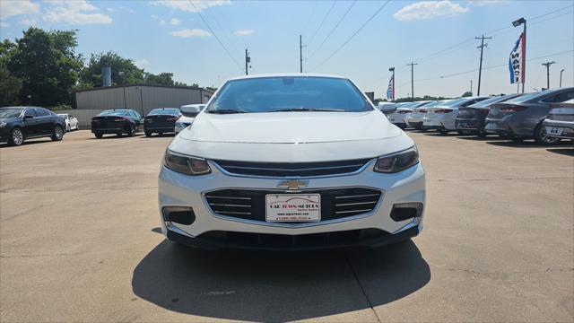 chevrolet malibu 2018 1G1ZD5ST4JF175780 image chevrolet malibu 2018 1G1ZD5ST4JF175780 image