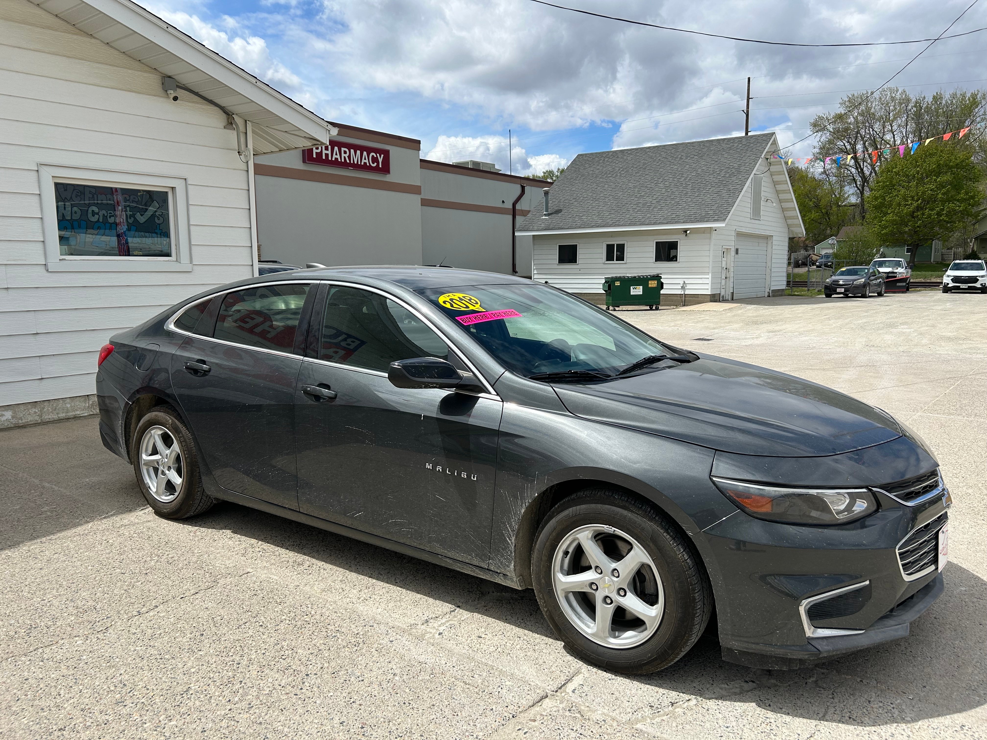 chevrolet malibu 2018 1G1ZB5ST4JF252458 image