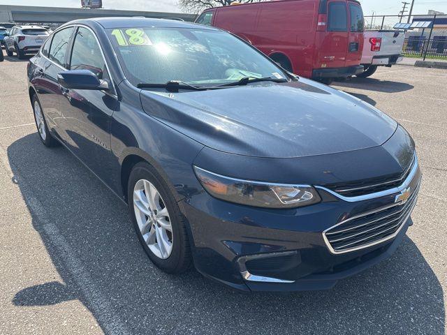chevrolet malibu 2018 1G1ZD5ST3JF117966 image chevrolet malibu 2018 1G1ZD5ST3JF117966 image