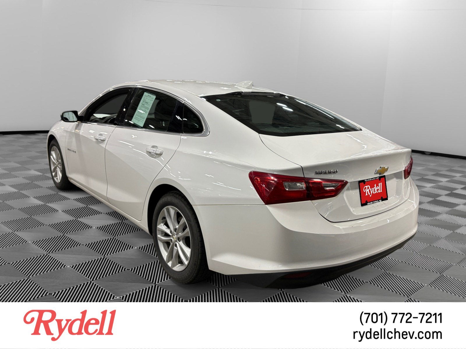 chevrolet malibu 2018 1G1ZD5ST9JF179937 image chevrolet malibu 2018 1G1ZD5ST9JF179937 image