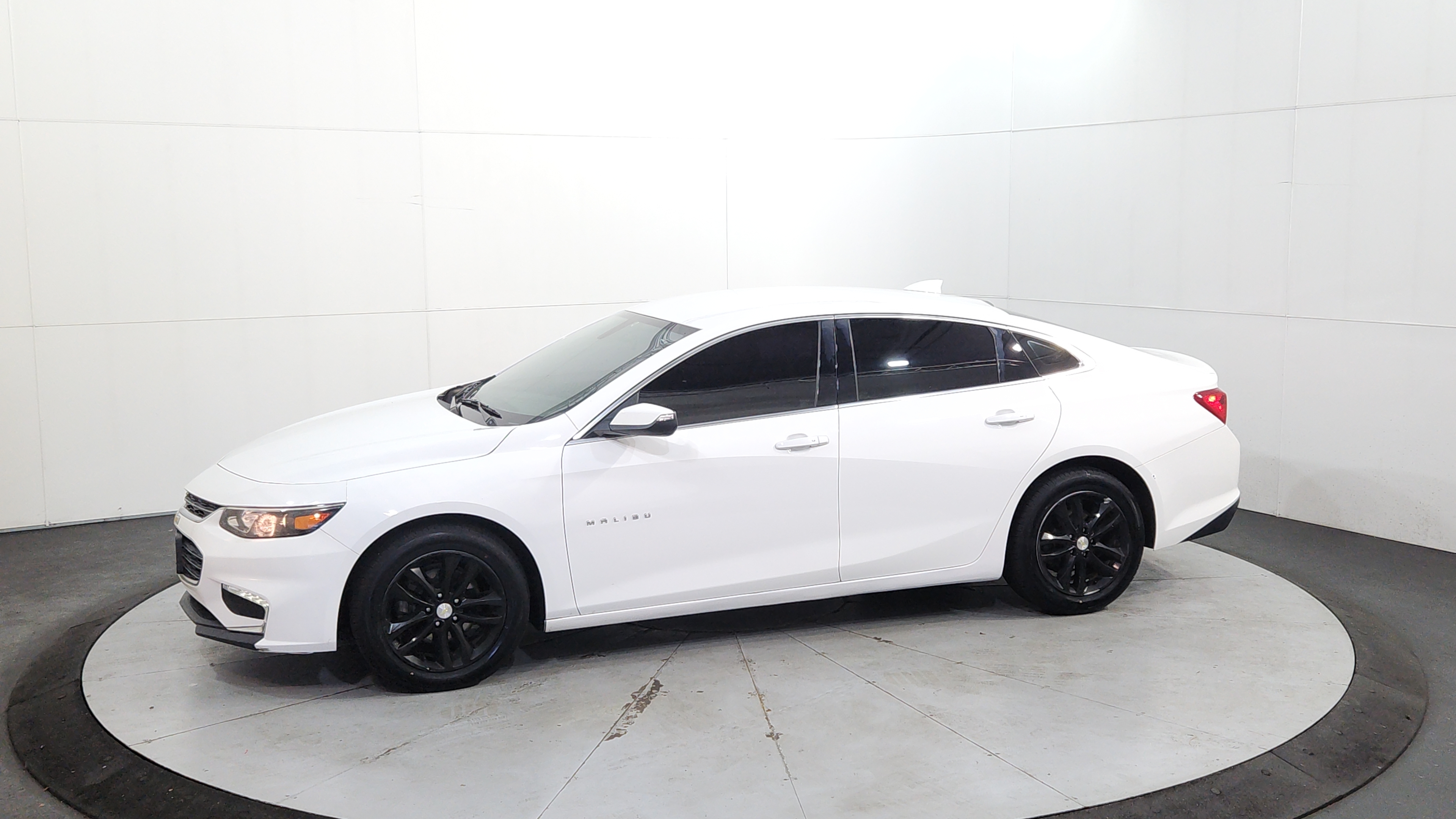 chevrolet malibu 2018 1G1ZD5ST1JF209643 image chevrolet malibu 2018 1G1ZD5ST1JF209643 image