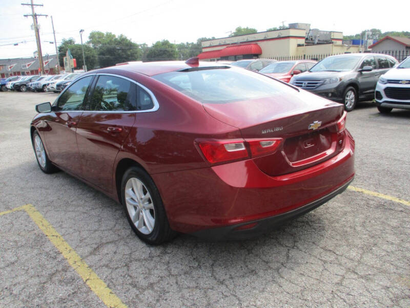 chevrolet malibu 2018 1G1ZD5STXJF100534 image chevrolet malibu 2018 1G1ZD5STXJF100534 image