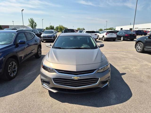 chevrolet malibu 2018 1G1ZD5ST7JF180388 image chevrolet malibu 2018 1G1ZD5ST7JF180388 image