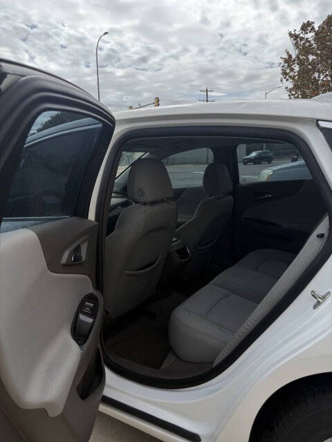 chevrolet malibu 2018 1G1ZD5ST6JF187221 image chevrolet malibu 2018 1G1ZD5ST6JF187221 image