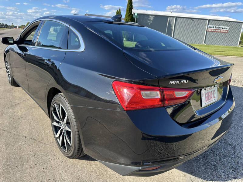 chevrolet malibu 2018 1G1ZD5ST7JF277364 image chevrolet malibu 2018 1G1ZD5ST7JF277364 image