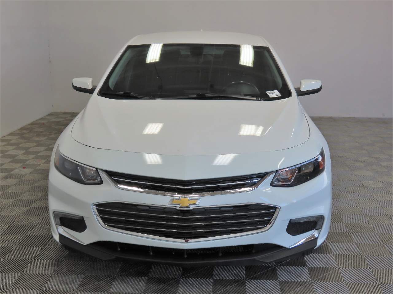chevrolet malibu 2018 1G1ZD5ST2JF157049 image chevrolet malibu 2018 1G1ZD5ST2JF157049 image