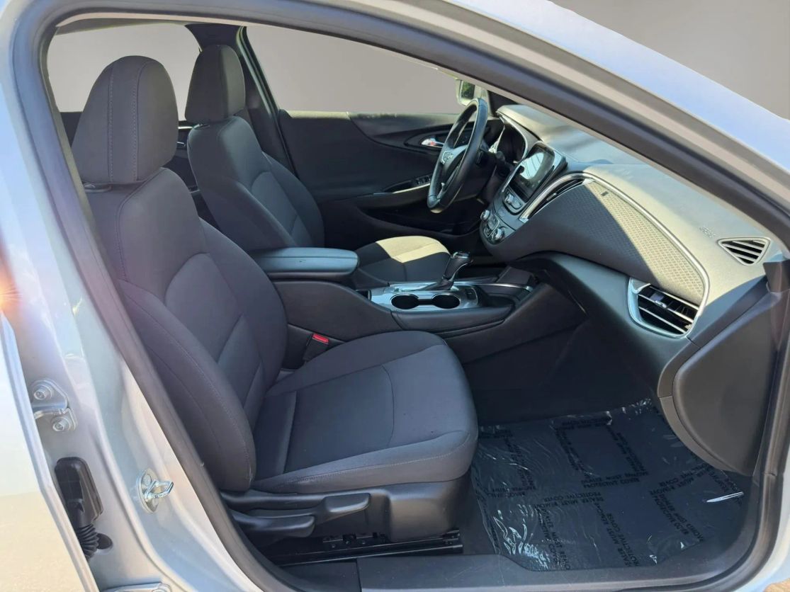 chevrolet malibu 2018 1G1ZD5STXJF122016 image chevrolet malibu 2018 1G1ZD5STXJF122016 image