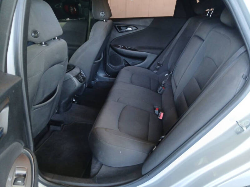 chevrolet malibu 2018 1G1ZD5ST5JF230348 image chevrolet malibu 2018 1G1ZD5ST5JF230348 image