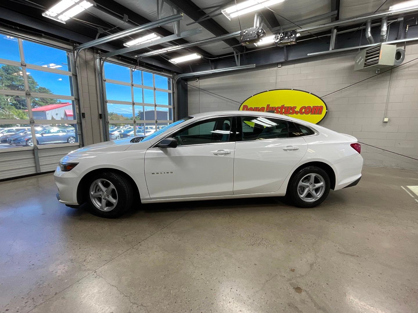 chevrolet malibu 2018 1G1ZC5ST9JF196398 image chevrolet malibu 2018 1G1ZC5ST9JF196398 image
