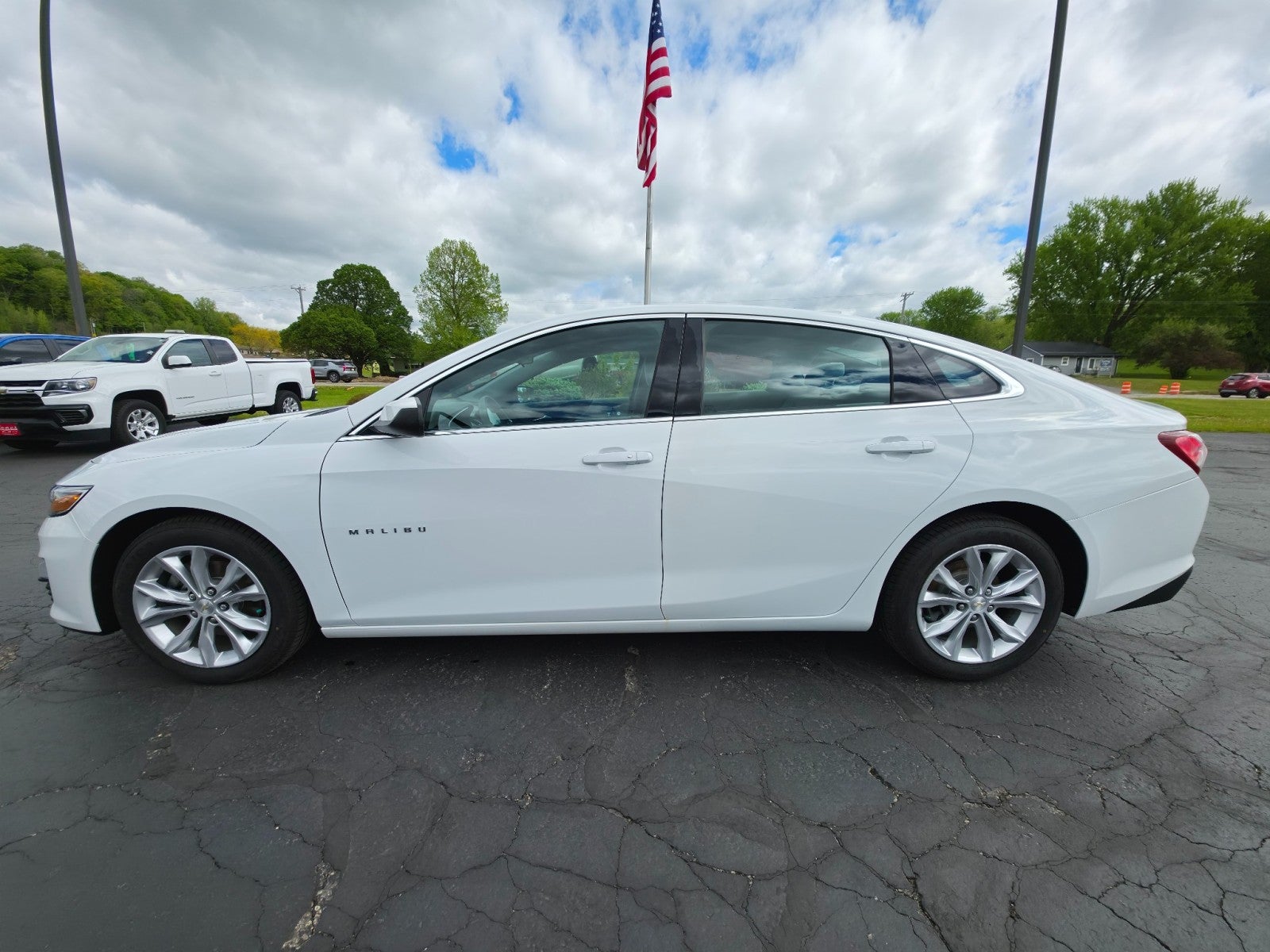 chevrolet malibu 2021 1G1ZD5ST3MF071611 image chevrolet malibu 2021 1G1ZD5ST3MF071611 image