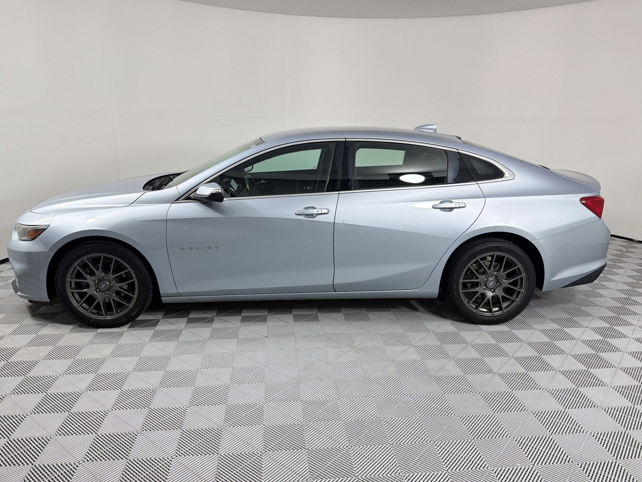 chevrolet malibu 2017 1G1ZE5ST1HF284236 image chevrolet malibu 2017 1G1ZE5ST1HF284236 image