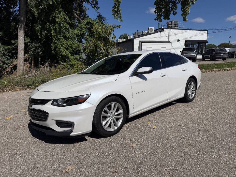 chevrolet malibu 2017 1G1ZE5ST2HF111177 image chevrolet malibu 2017 1G1ZE5ST2HF111177 image