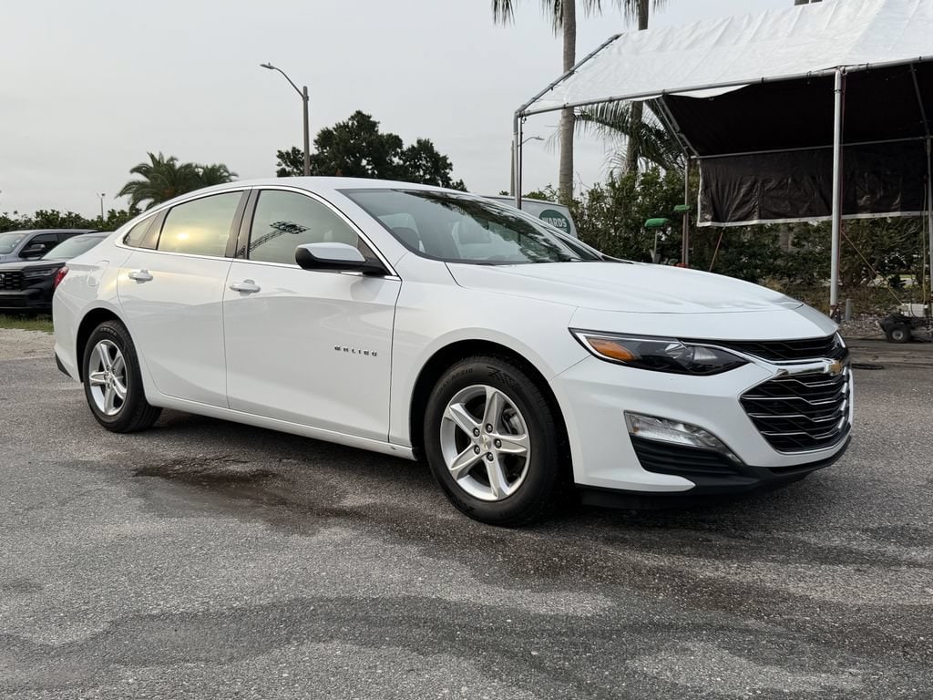chevrolet malibu 2024 1G1ZD5ST5RF138913 image chevrolet malibu 2024 1G1ZD5ST5RF138913 image