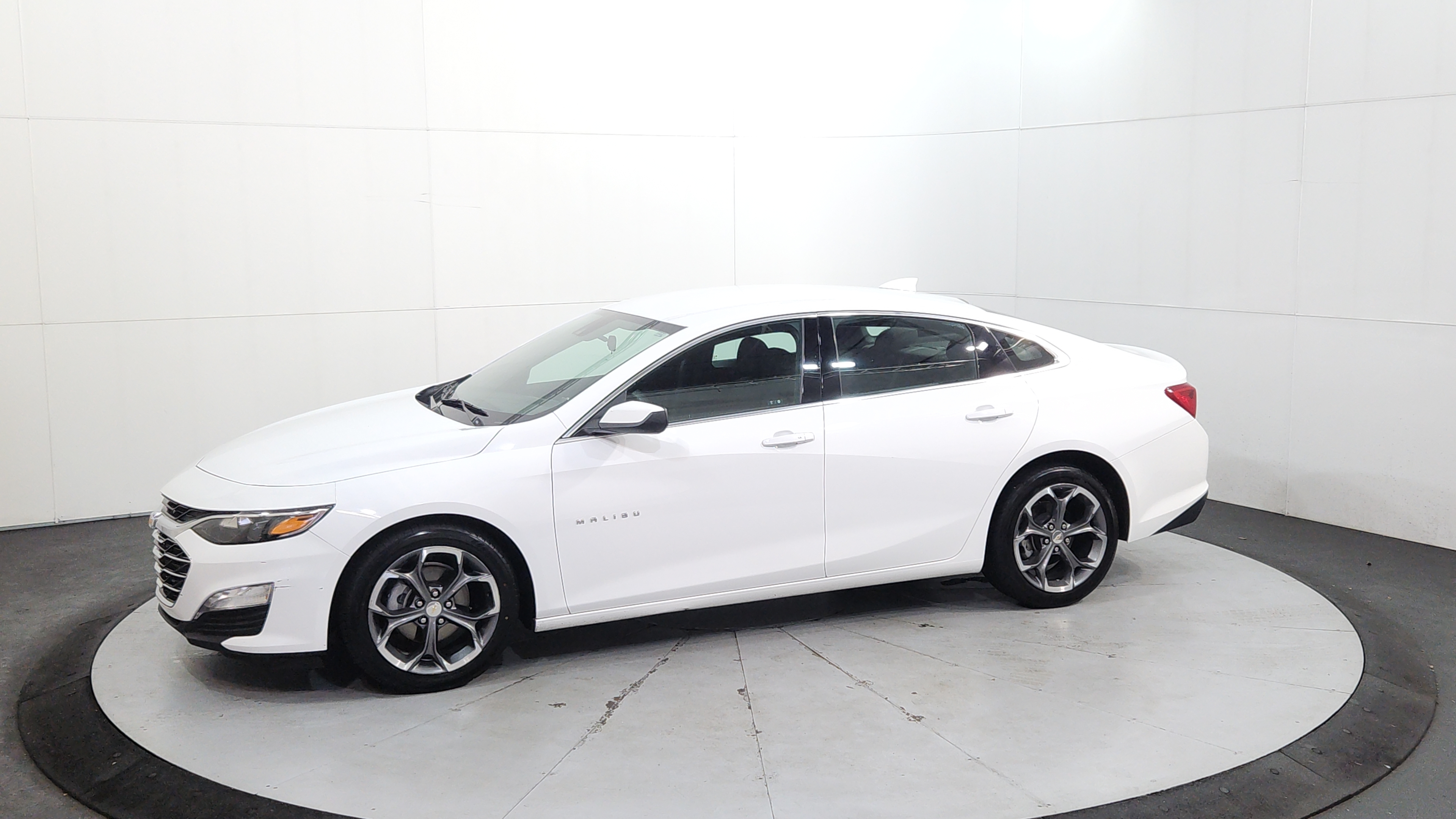 chevrolet malibu 2024 1G1ZD5STXRF162009 image chevrolet malibu 2024 1G1ZD5STXRF162009 image