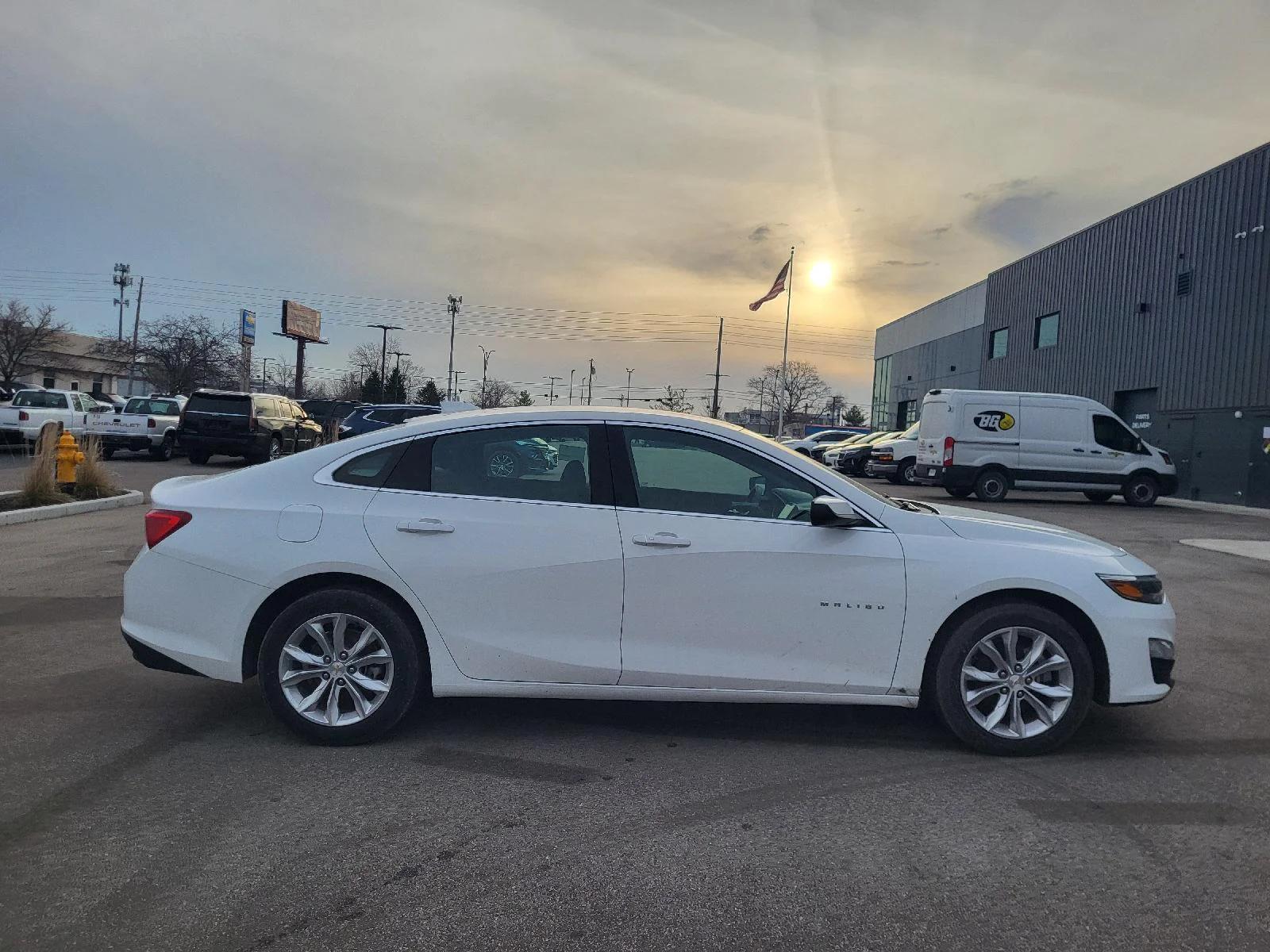 chevrolet malibu 2024 1G1ZD5ST2RF188345 image chevrolet malibu 2024 1G1ZD5ST2RF188345 image
