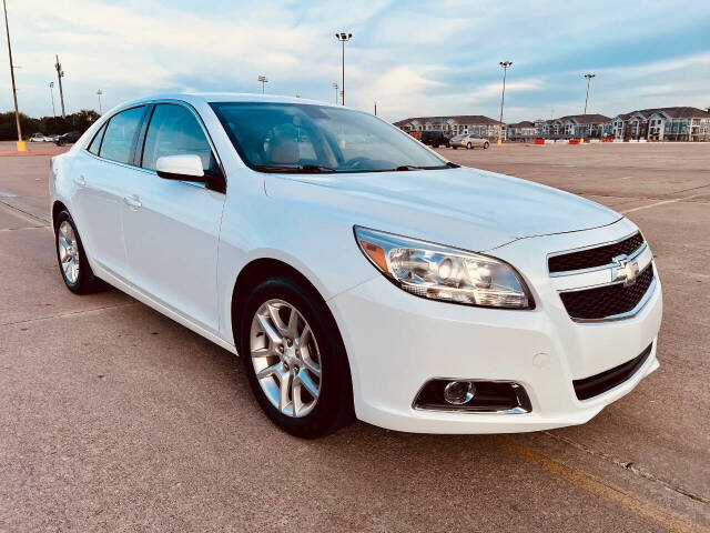 chevrolet malibu 2013 1G11F5RR3DF102325 image chevrolet malibu 2013 1G11F5RR3DF102325 image