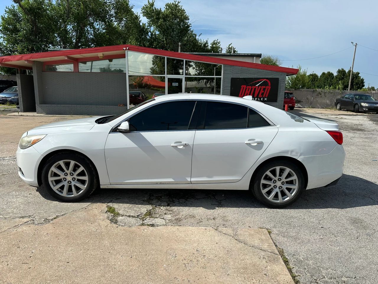 chevrolet malibu 2013 1G11E5SAXDF220377 image chevrolet malibu 2013 1G11E5SAXDF220377 image
