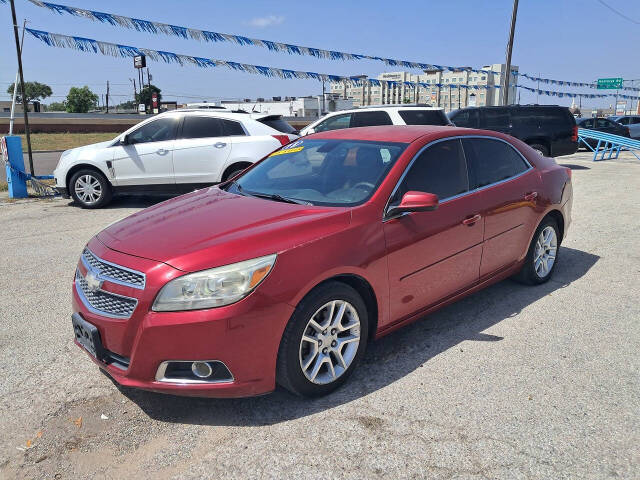 chevrolet malibu 2013 1G11F5SR9DF300417 image chevrolet malibu 2013 1G11F5SR9DF300417 image
