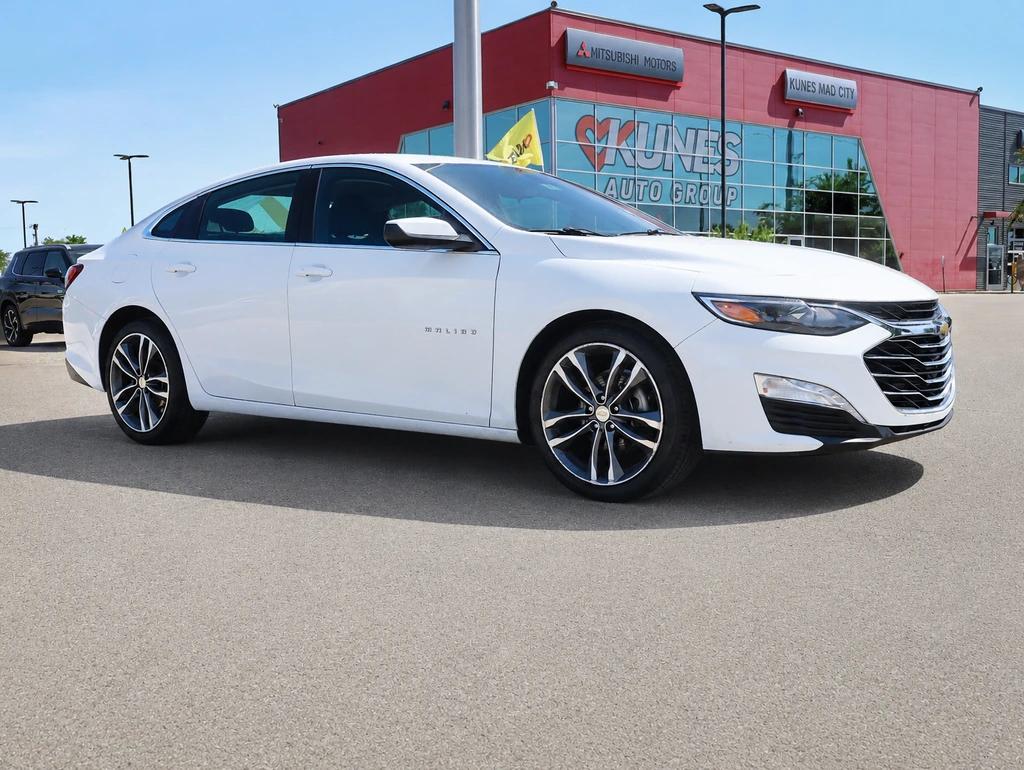 chevrolet malibu 2022 1G1ZD5ST6NF136551 image chevrolet malibu 2022 1G1ZD5ST6NF136551 image