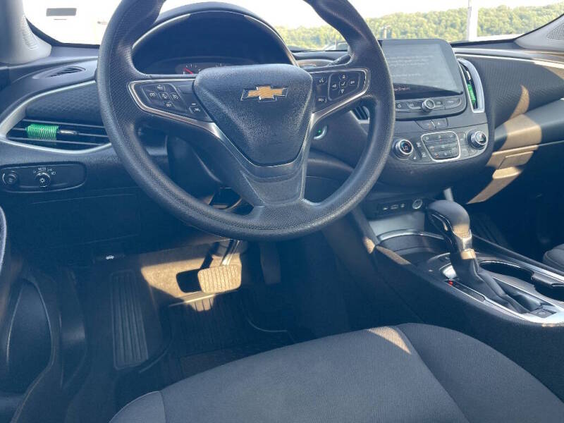 chevrolet malibu 2025 1G1ZD5ST4SF153246 image chevrolet malibu 2025 1G1ZD5ST4SF153246 image