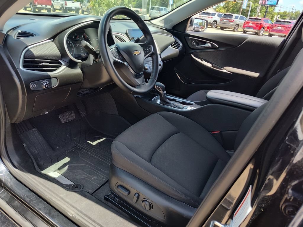 chevrolet malibu 2025 1G1ZD5ST7SF112707 image chevrolet malibu 2025 1G1ZD5ST7SF112707 image