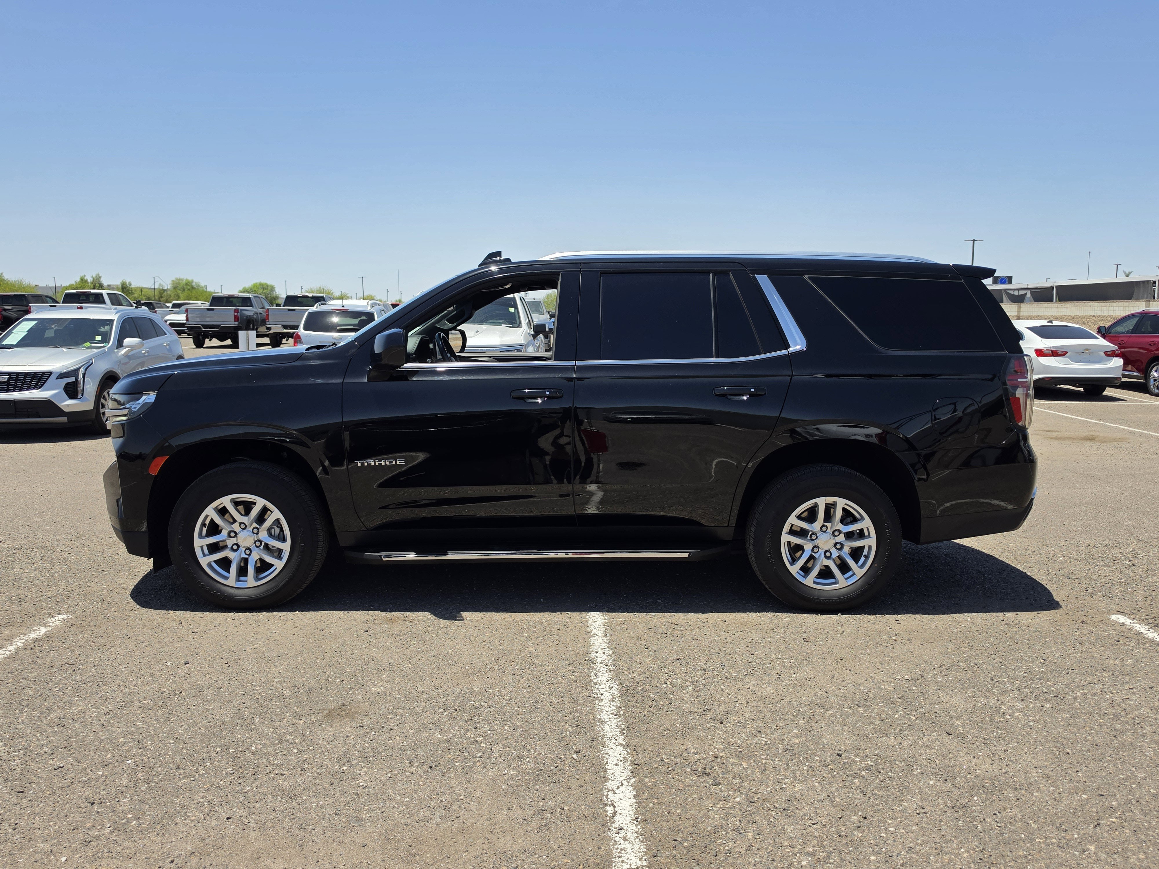 chevrolet tahoe 2023 1GNSKMKD8PR108065 image