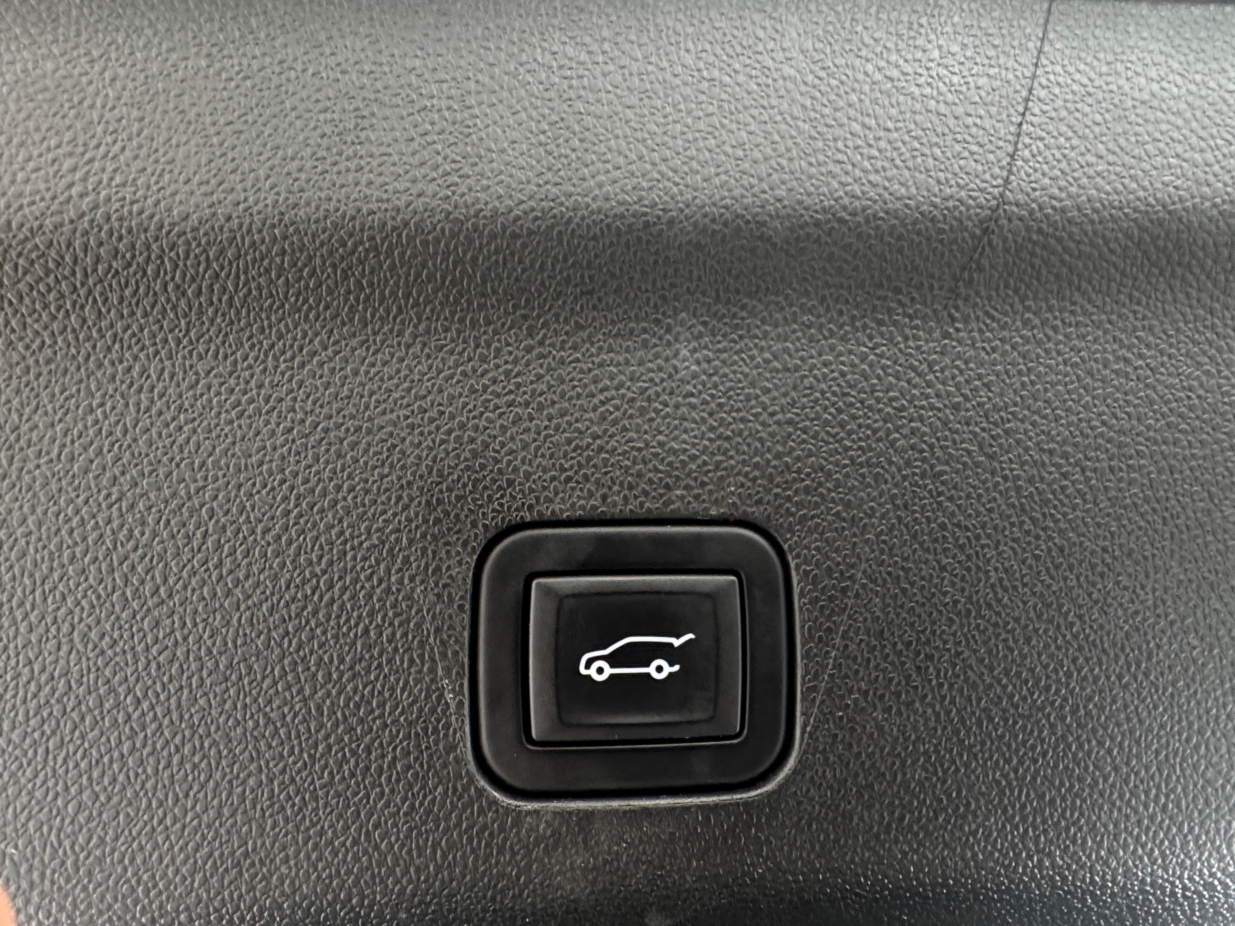 chevrolet tahoe 2023 1GNSKNKD4PR314067 image chevrolet tahoe 2023 1GNSKNKD4PR314067 image