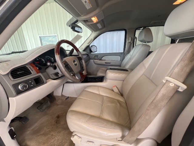 chevrolet tahoe 2008 1GNFC13098R151419 image chevrolet tahoe 2008 1GNFC13098R151419 image