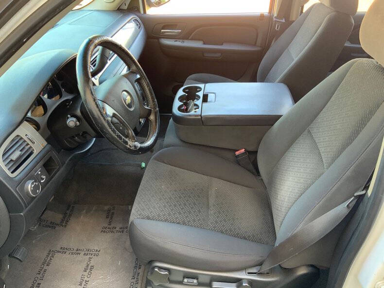 chevrolet tahoe 2008 1GNFC13C78R123435 image chevrolet tahoe 2008 1GNFC13C78R123435 image