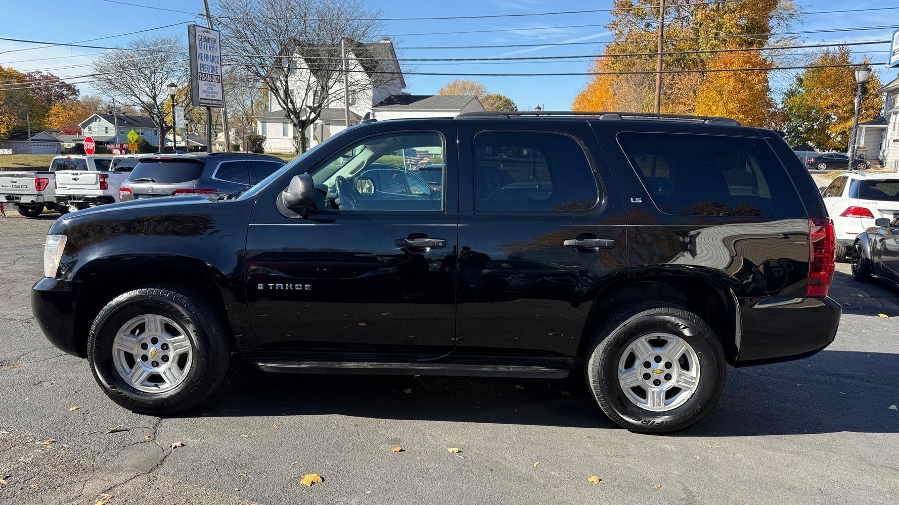 chevrolet tahoe 2008 1GNFC13C28R275123 image chevrolet tahoe 2008 1GNFC13C28R275123 image