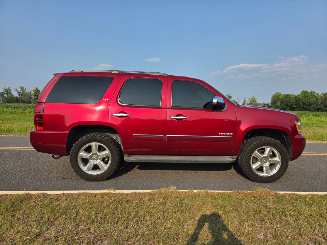 chevrolet tahoe 2009 1GNFK33029R297208 image chevrolet tahoe 2009 1GNFK33029R297208 image