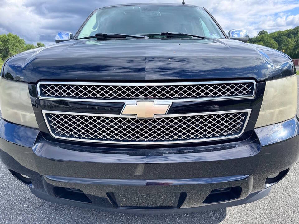 chevrolet tahoe 2007 1GNFK13017R401950 image chevrolet tahoe 2007 1GNFK13017R401950 image