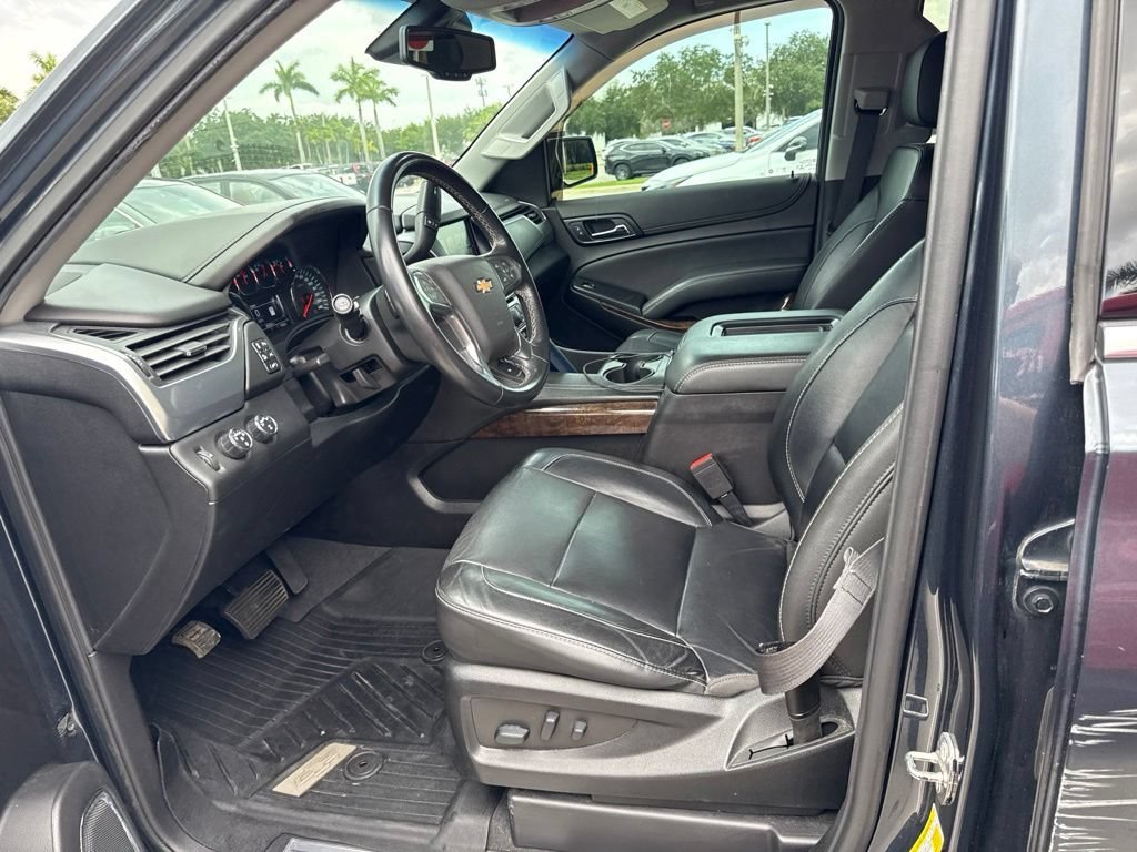 chevrolet tahoe 2019 1GNSKBKC3KR360908 image chevrolet tahoe 2019 1GNSKBKC3KR360908 image