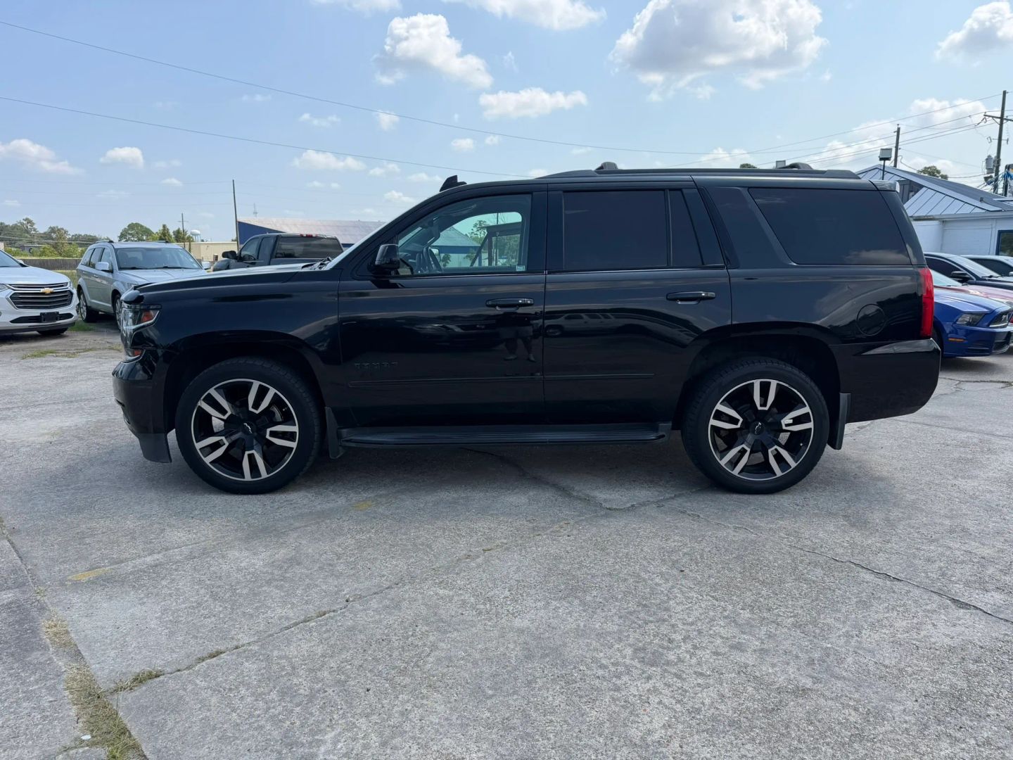 chevrolet tahoe 2019 1GNSCCKJ5KR107980 image chevrolet tahoe 2019 1GNSCCKJ5KR107980 image