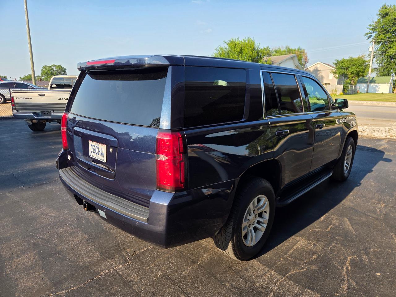 chevrolet tahoe 2019 1GNSKFKC1KR369419 image chevrolet tahoe 2019 1GNSKFKC1KR369419 image