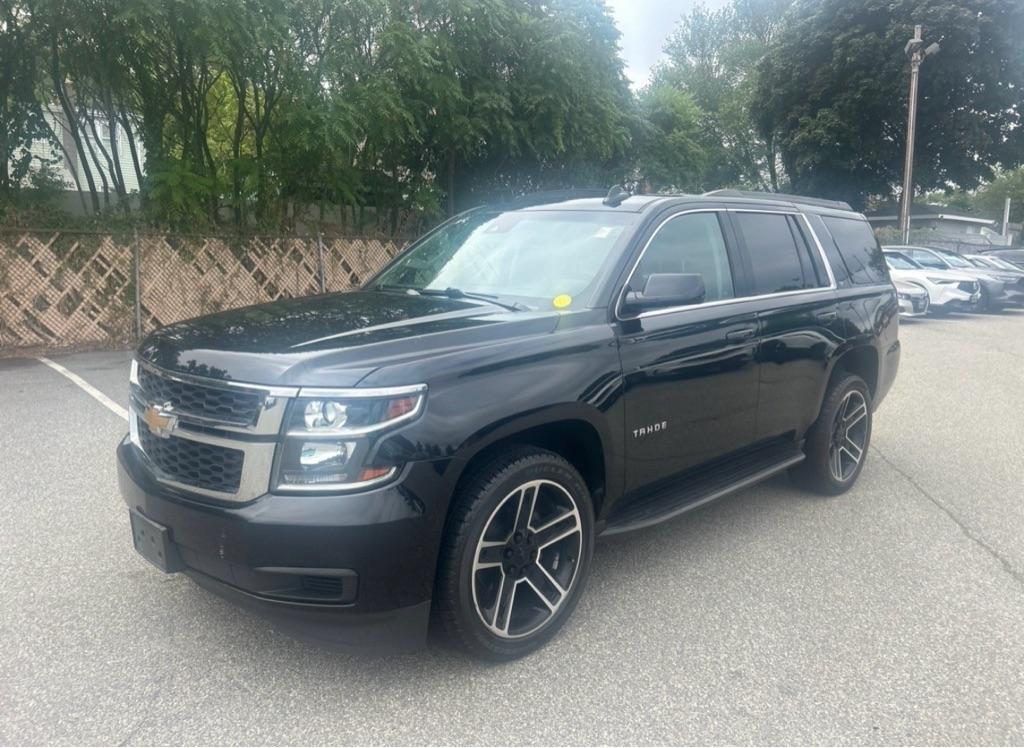 chevrolet tahoe 2019 1GNSKBKC1KR353469 image chevrolet tahoe 2019 1GNSKBKC1KR353469 image