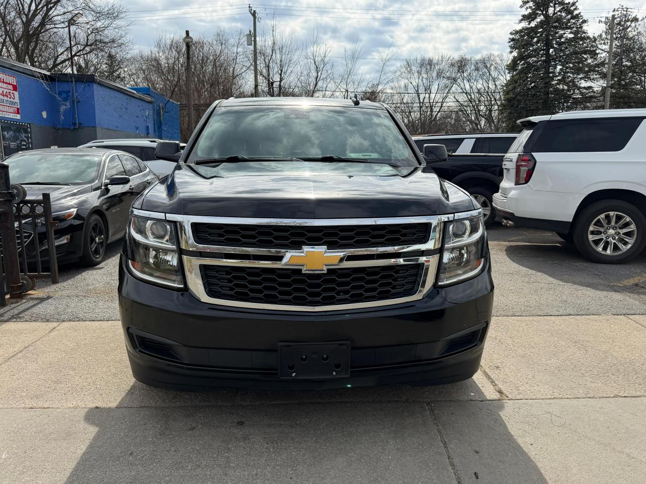 chevrolet tahoe 2019 1GNSKBKC2KR336261 image chevrolet tahoe 2019 1GNSKBKC2KR336261 image