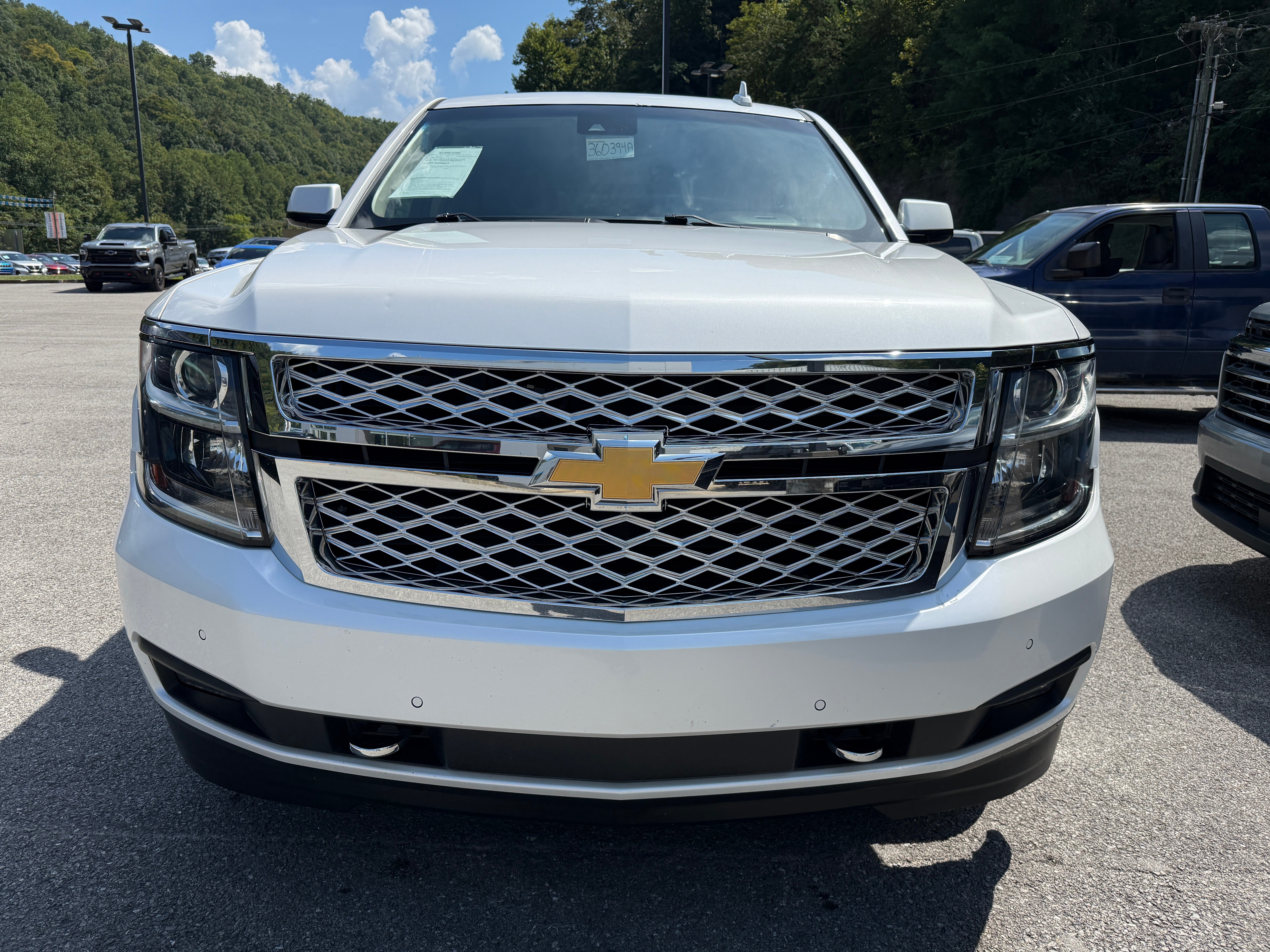 chevrolet tahoe 2018 1GNSKBKC0JR360394 image chevrolet tahoe 2018 1GNSKBKC0JR360394 image