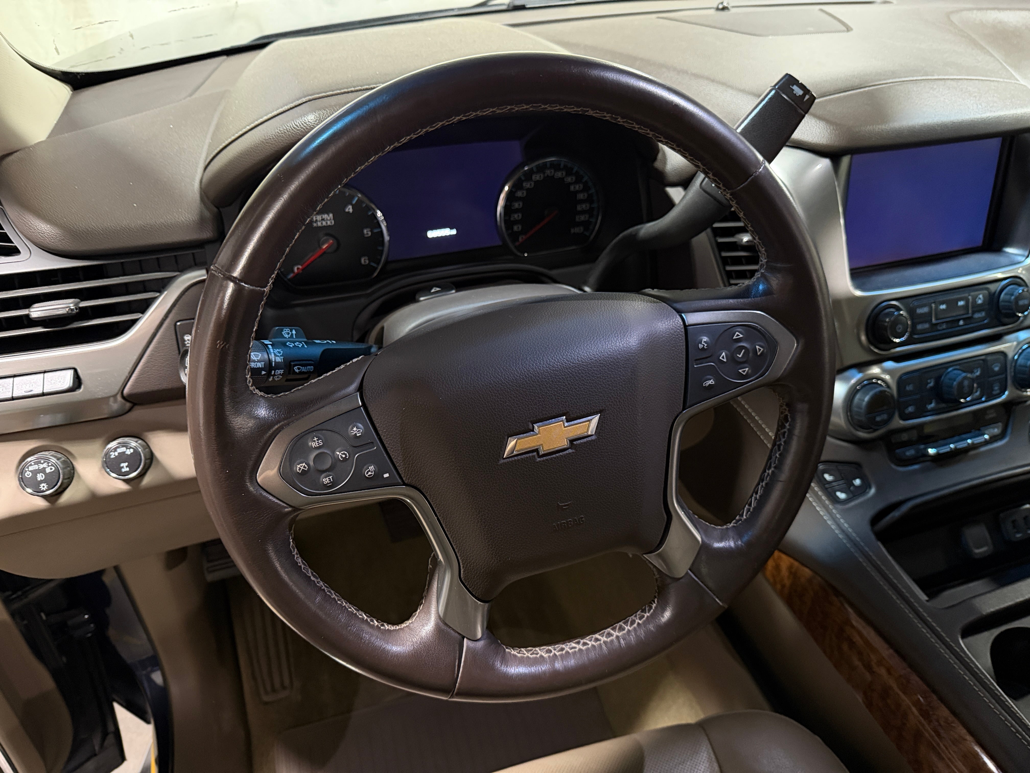 chevrolet tahoe 2018 1GNSKCKC0JR330639 image