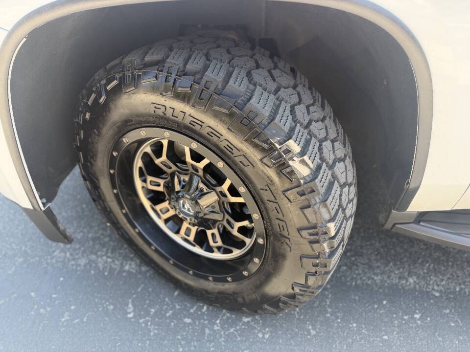 chevrolet tahoe 2018 1GNSKBKC6JR263605 image chevrolet tahoe 2018 1GNSKBKC6JR263605 image